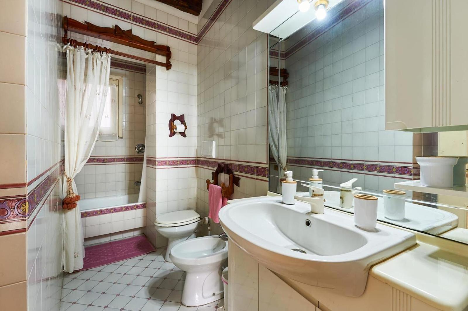 Appartamento La Perla Di Trevi Roma